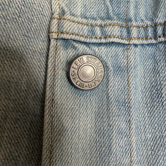LEVI’S | Distressed Denim Vest with Evil Eye Pattern - M - Picture 8 of 13